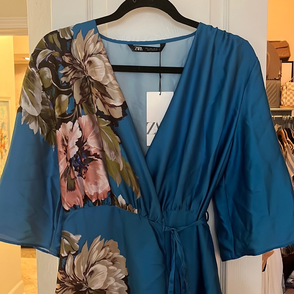 NWT Zara Size L Teal Floral Satin Wrap Dress! Gorgeous!